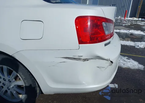 2010 Mitsubishi Galant Fe z USA, uszkodzony, nr VIN 4A32B2FF8AE005460